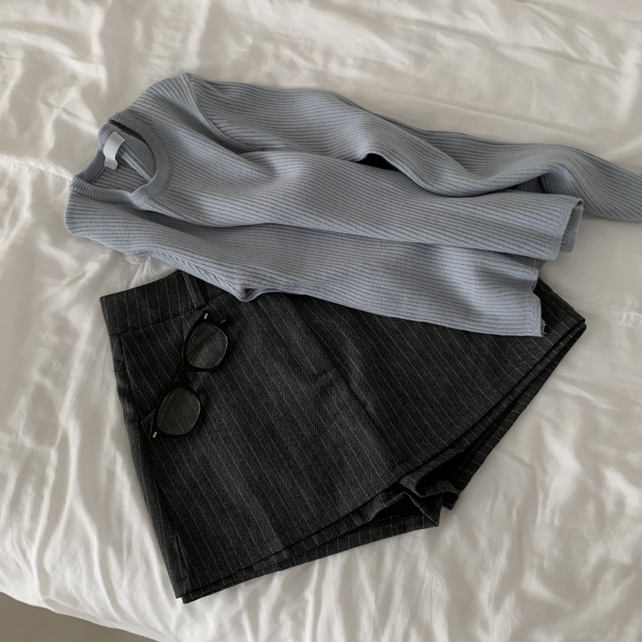 Мини-юбка-шорты в полоску с эластичным поясом