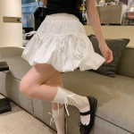 Мини-юбка-шорты с объёмным фасоном и бантом