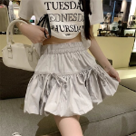 Мини-юбка-шорты с объёмным фасоном и бантом