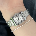 Casio Square Roman Metal Watch — женские часы с квадратным корпусом и римскими цифрами на металлическом браслете