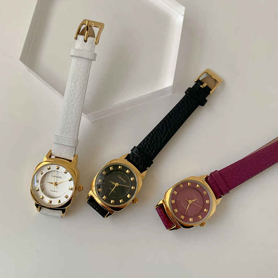 Square Round Watch — женские наручные часы с необычным сочетанием круглого циферблата и квадратного корпуса