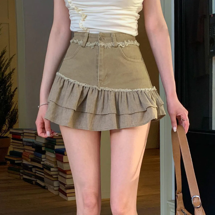 Микро-мини юбка с оборками и эффектом потертостей