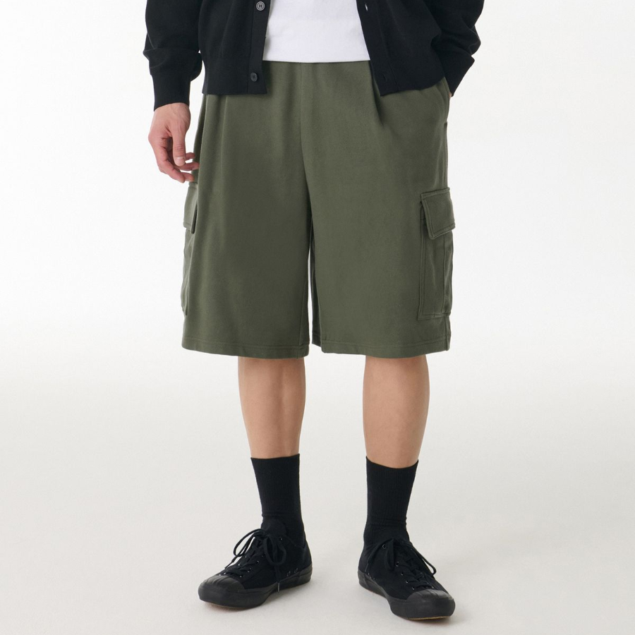 One-Tuck Cargo Bermuda Sweat Pants [Khaki]