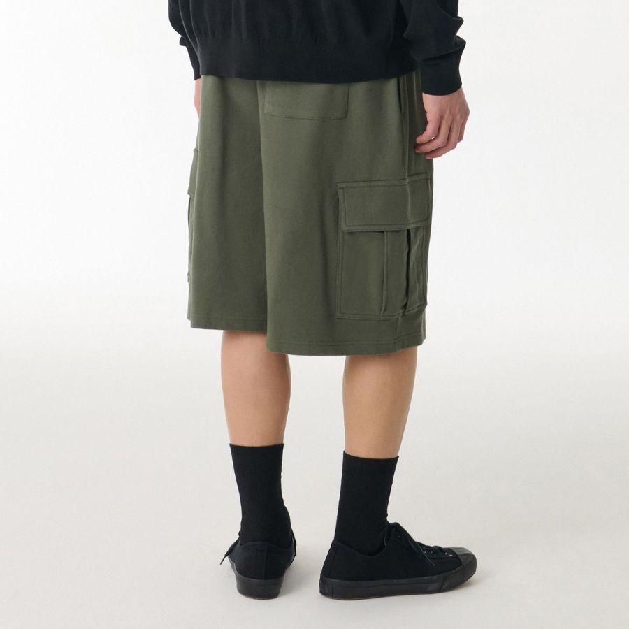 One-Tuck Cargo Bermuda Sweat Pants [Khaki]