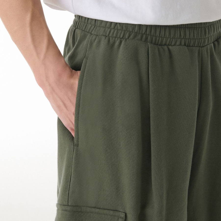 One-Tuck Cargo Bermuda Sweat Pants [Khaki]