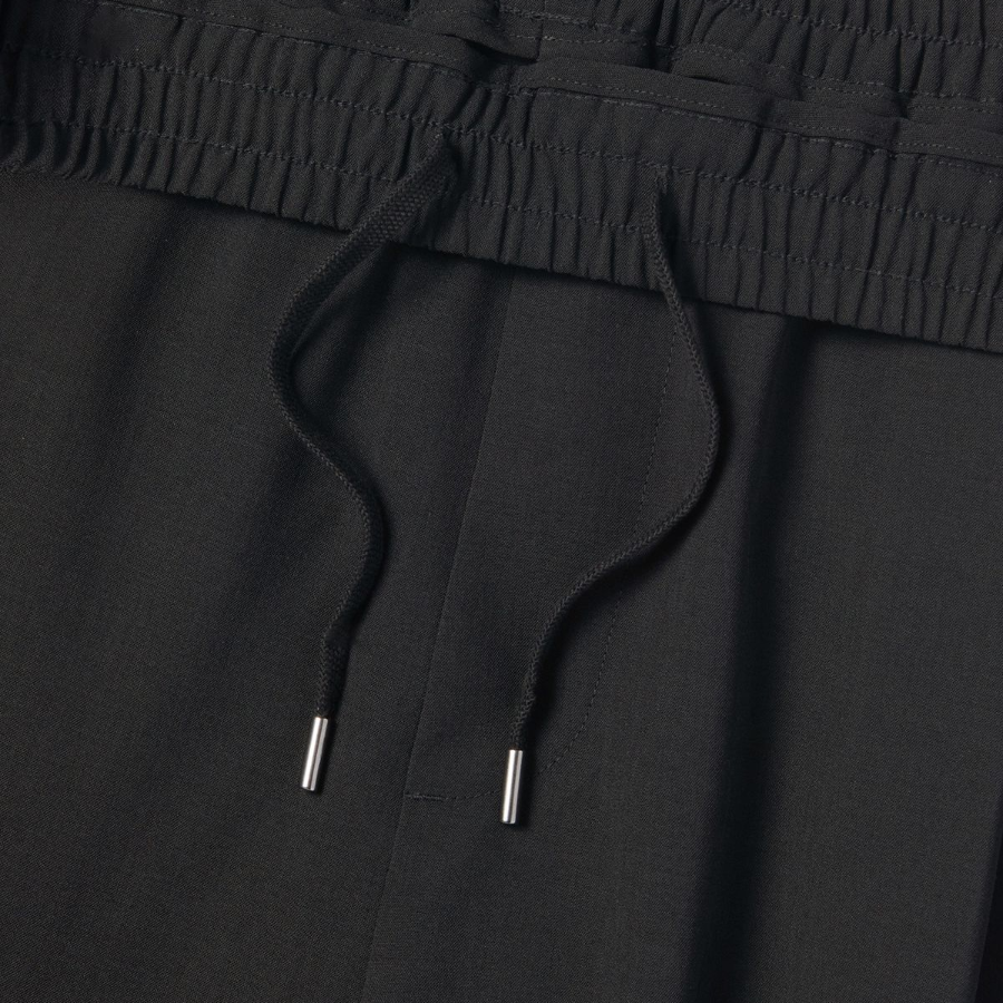 Linen-Like One-Tuck Wide Banding Shorts [Dark Grey]