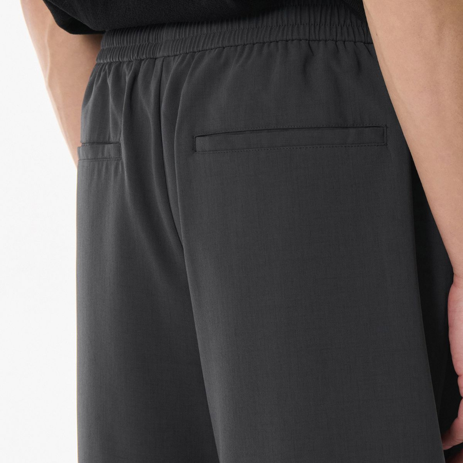 Linen-Like One-Tuck Wide Banding Shorts [Dark Grey]