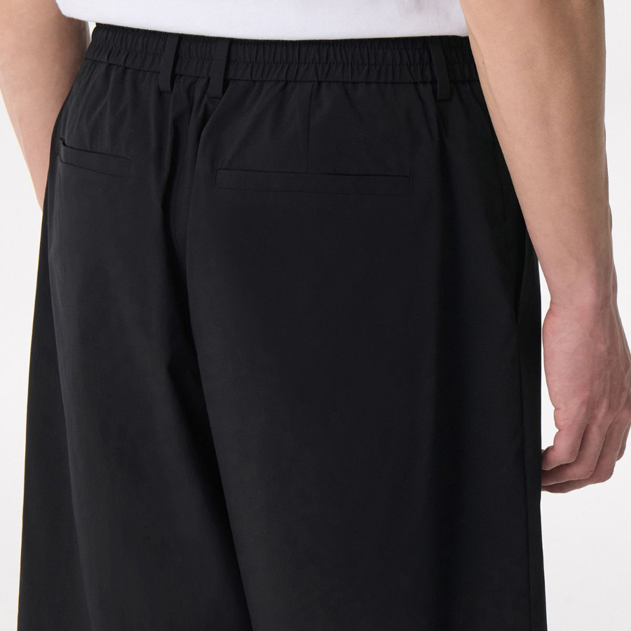 SOLOTEX One-Tuck Wide Comfort Banding Shorts [Black]