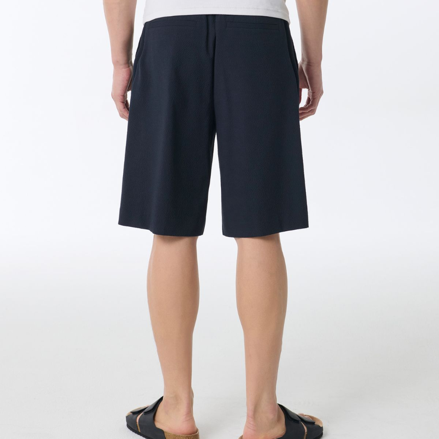 Seersucker One-Tuck Wide Banding Shorts [Navy]