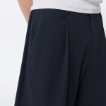 Seersucker One-Tuck Wide Banding Shorts [Navy]