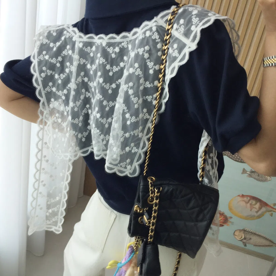 Fring Wavy Line See-Through Lace Embroidered Shawl — полупрозрачная шаль-накидка с волнистым краем и кружевной вышивкой