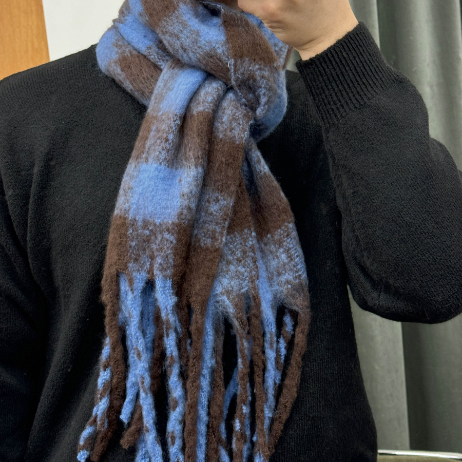 Warm Long Check Muffler — уютный удлинённый шарф в клетку для него и для неё