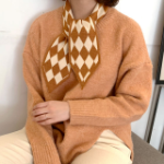 Argyle Knit Petit Muffler — вязаный мини-шарф с аргайл-узором