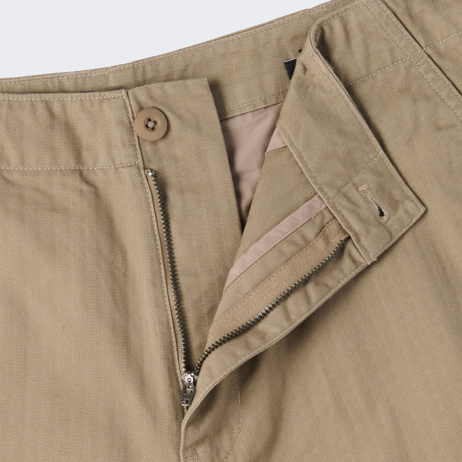 Cotton Herringbone Cargo Shorts [Beige]