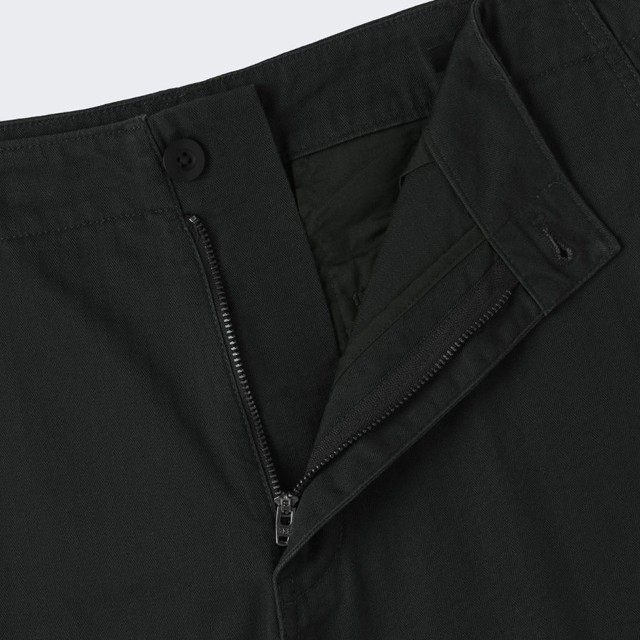 Cotton Herringbone Cargo Shorts [Black]