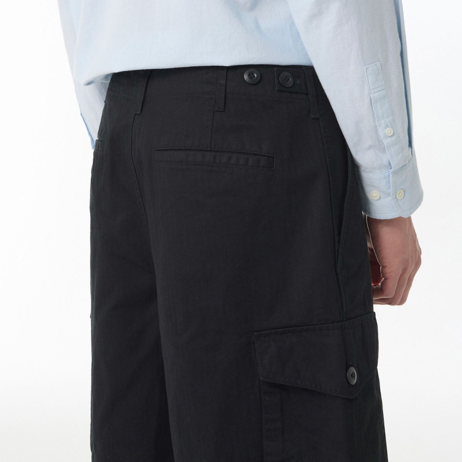 Cotton Herringbone Cargo Shorts [Black]