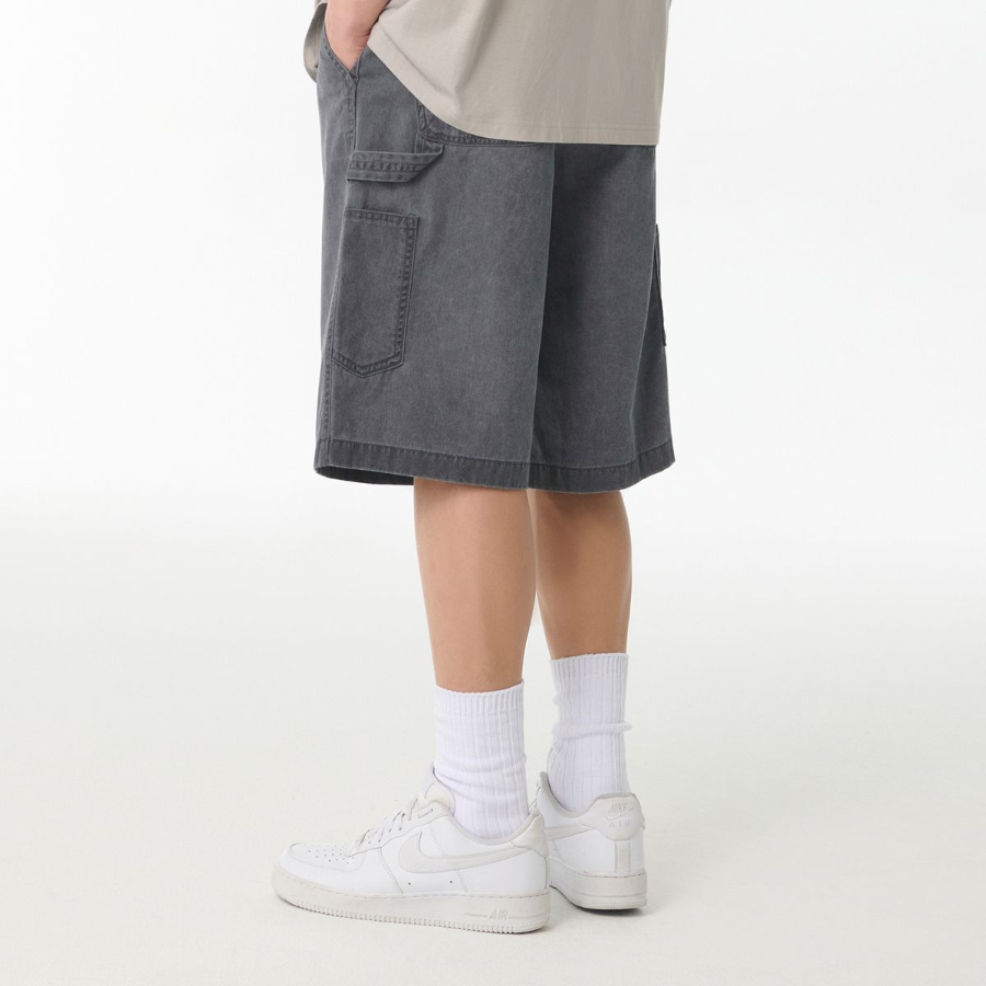 Pigment Carpenter Bermuda Pants [Charcoal Gray]