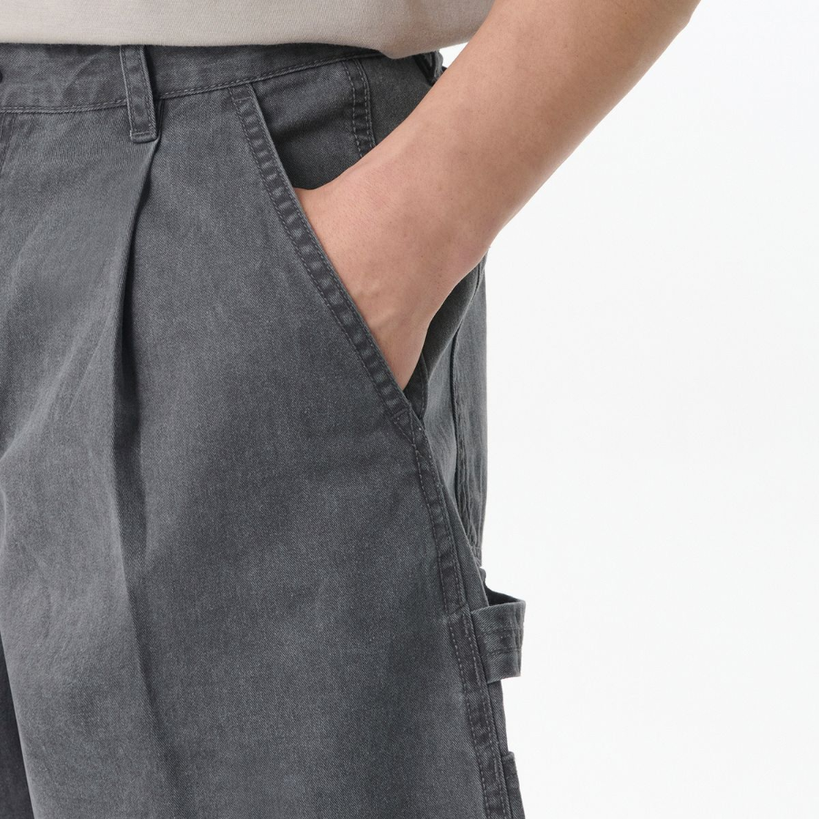Pigment Carpenter Bermuda Pants [Charcoal Gray]
