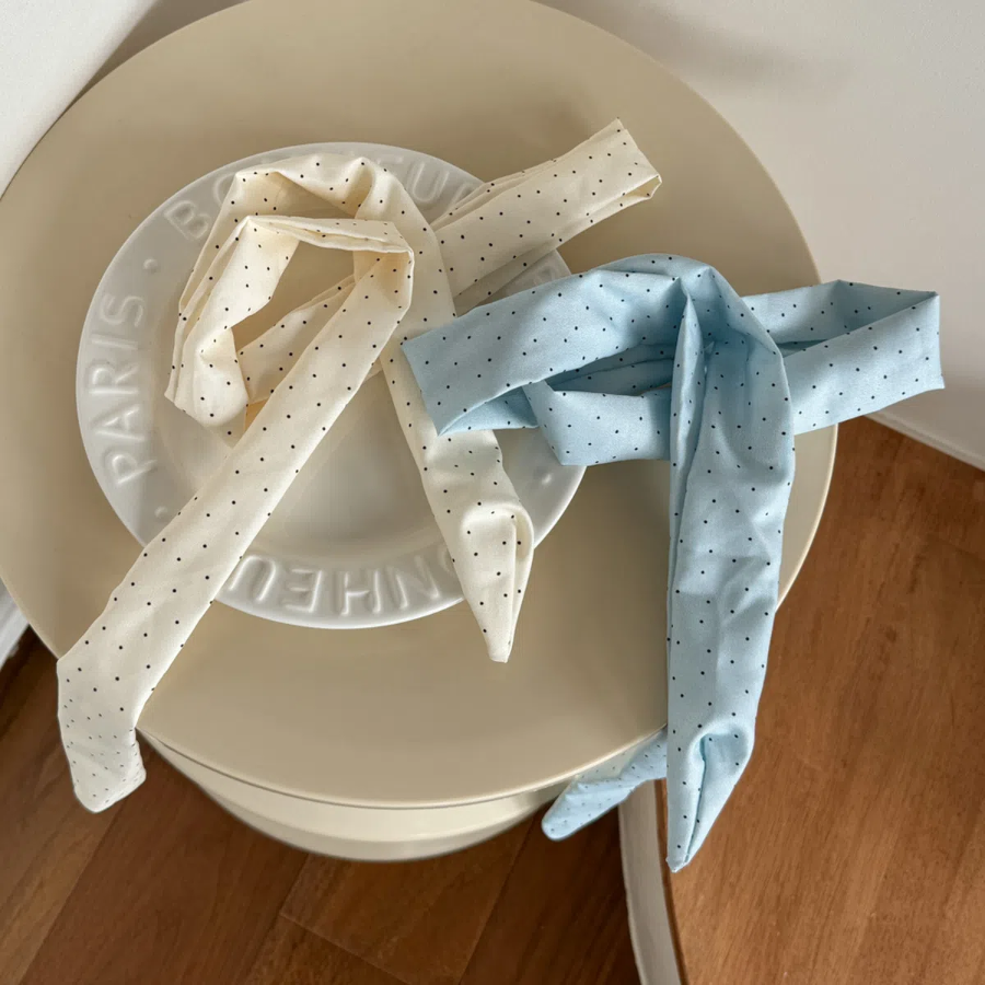 Dot Midi Muffler Tie Scarf — лёгкий шарф-тай с гороховым принтом