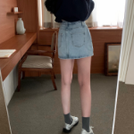 Асимметричная джинсовая мини-юбка с косым кроем