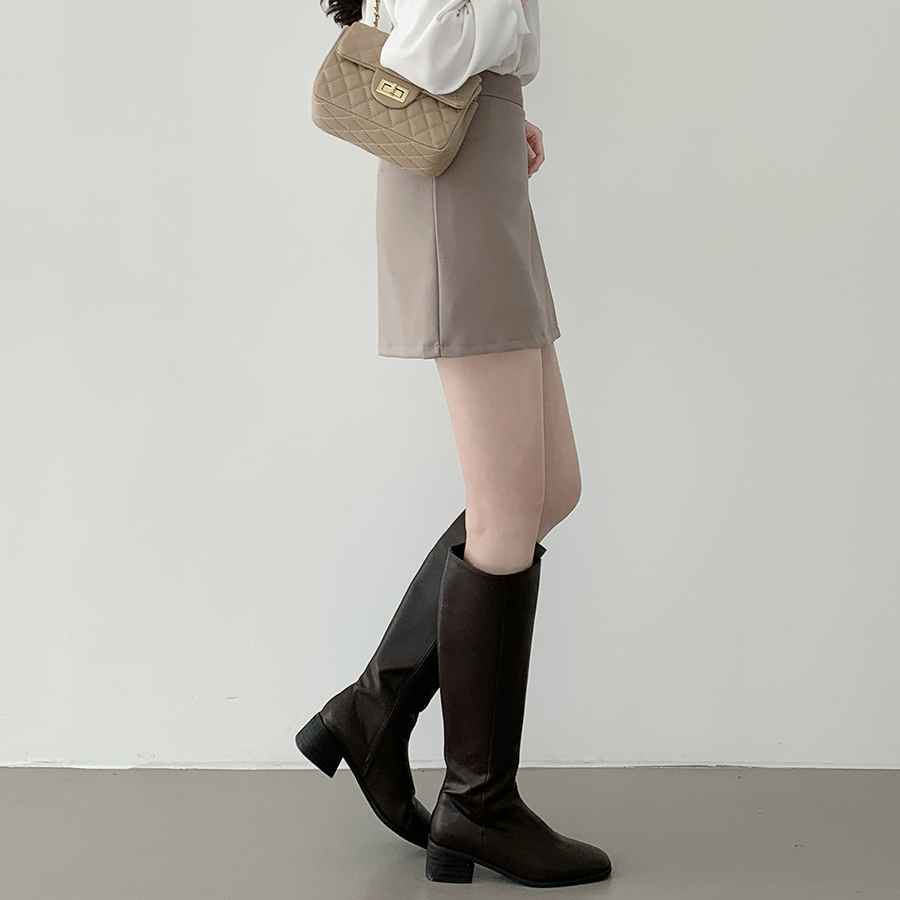 Мини-юбка с эффектом запаха и внутренними шортами