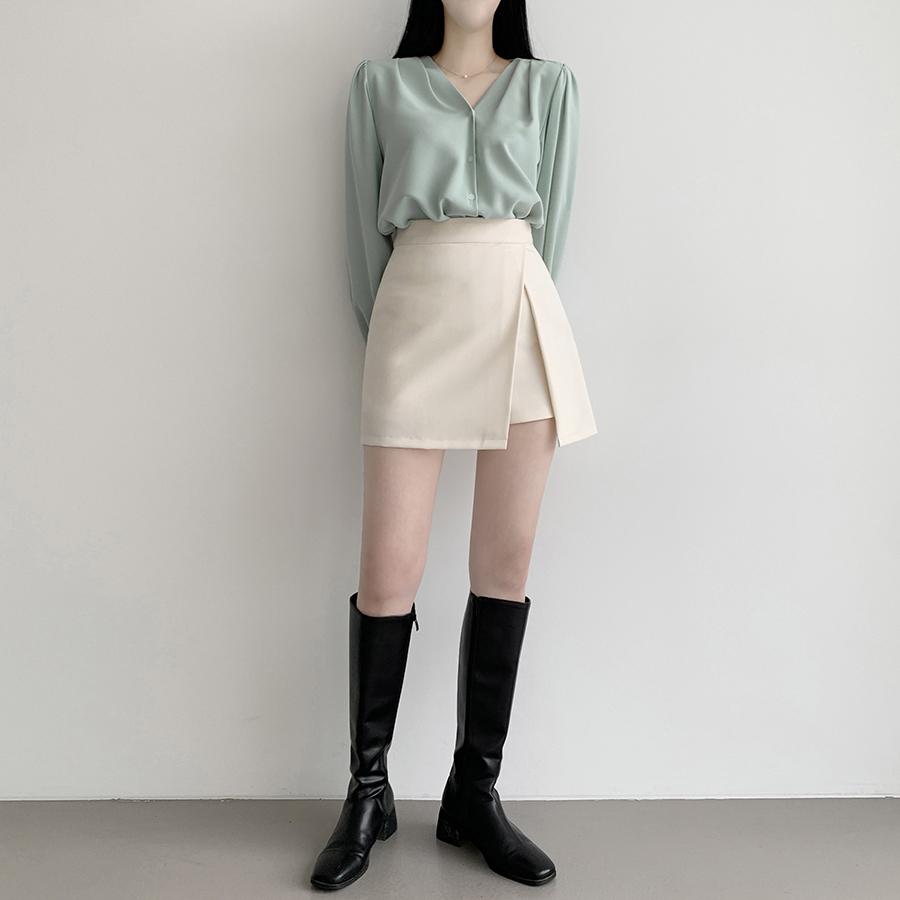 Мини-юбка с эффектом запаха и внутренними шортами