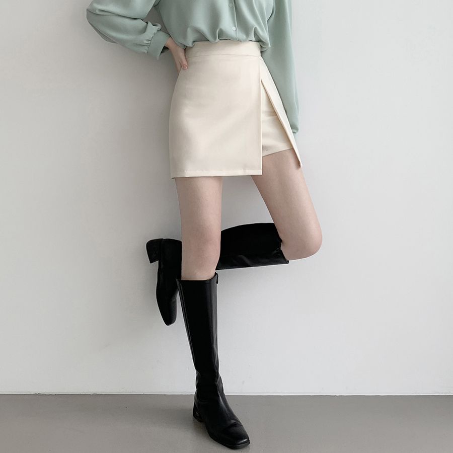 Мини-юбка с эффектом запаха и внутренними шортами