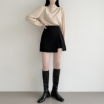 Мини-юбка с эффектом запаха и внутренними шортами