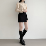 Мини-юбка с эффектом запаха и внутренними шортами