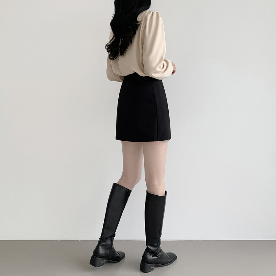 Мини-юбка с эффектом запаха и внутренними шортами