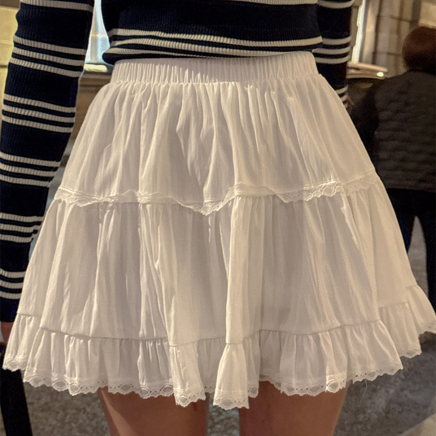 Мини-юбка с воланами и встроенными шортами