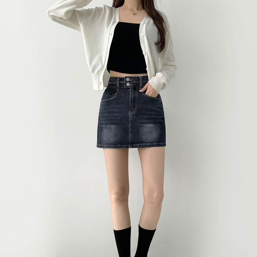 Джинсовая мини-юбка с завышенной посадкой и корректирующими вставками