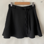 Мини-юбка-шорты с запахом и бантом