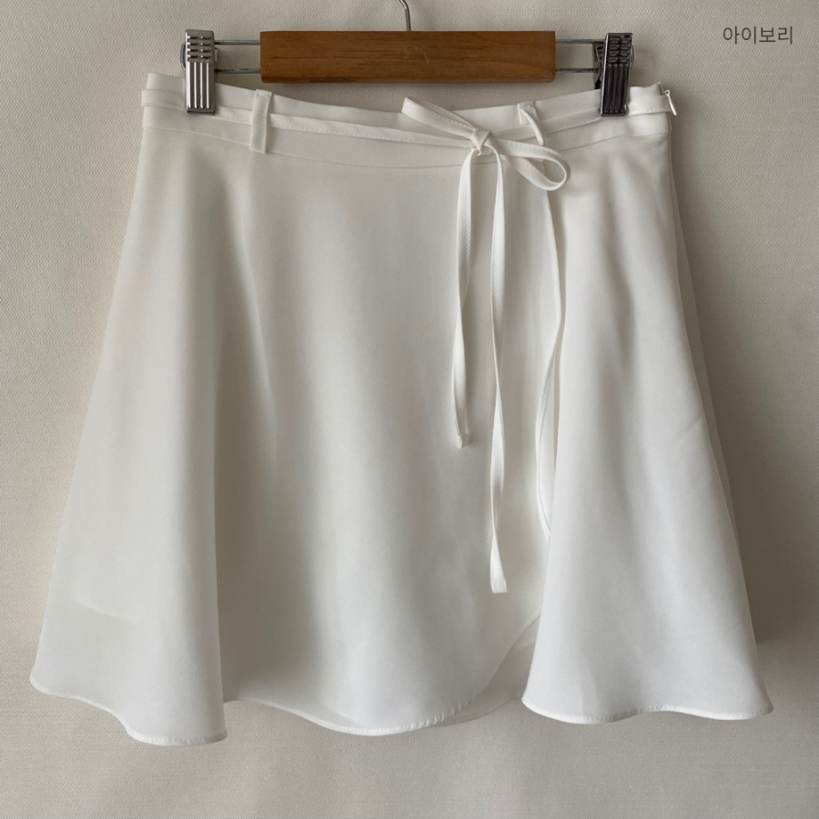 Мини-юбка-шорты с запахом и бантом