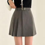 Асимметричная плиссированная мини-юбка-шорты