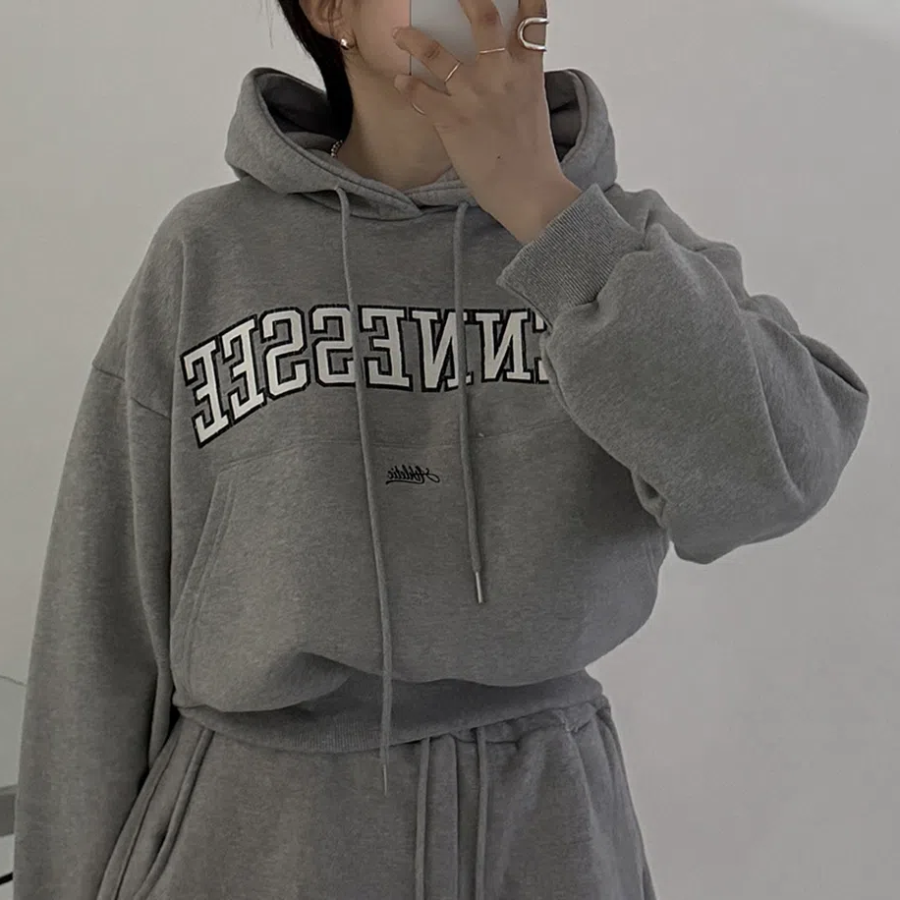 Tennessee – худи с принтом в универсальном уличном стиле