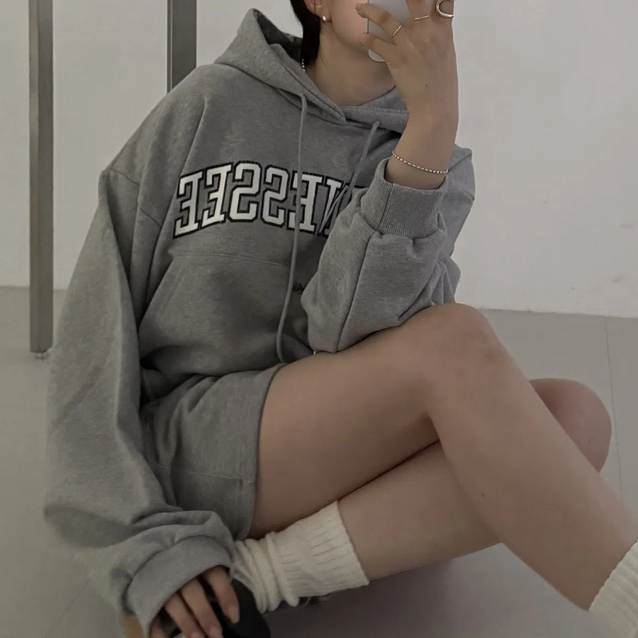 Tennessee – худи с принтом в универсальном уличном стиле