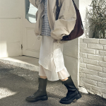 Миди-юбка с задней резинкой и боковой сборкой на кулиске