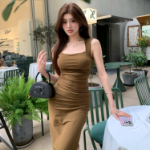 Гладкое облегающее длинное платье без рукавов