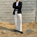 Вязаный кардиган с V-образным вырезом и пуговицами (оверсайз)