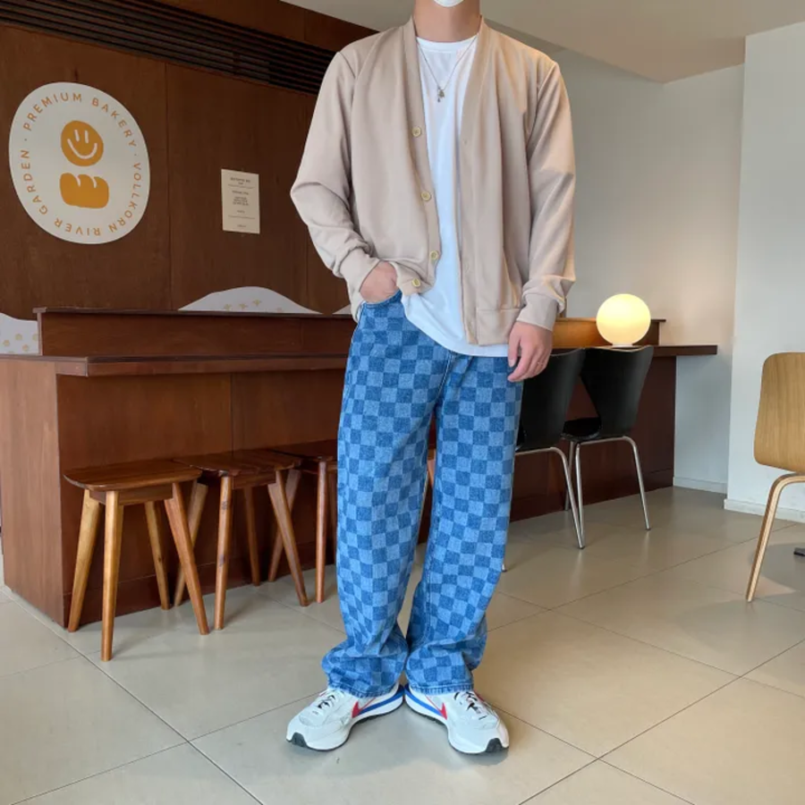 Вязаный кардиган с V-образным вырезом и пуговицами (оверсайз)