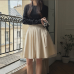 Романтичная расклешённая миди-юбка с задней резинкой