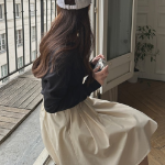 Романтичная расклешённая миди-юбка с задней резинкой