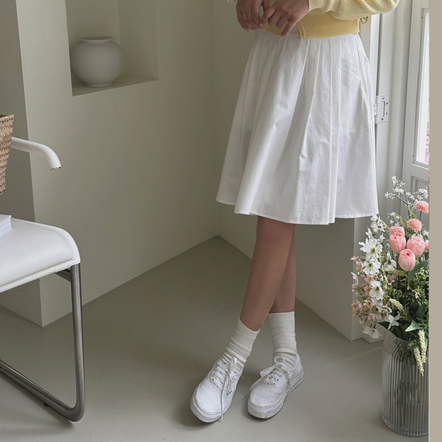 Романтичная расклешённая миди-юбка с задней резинкой