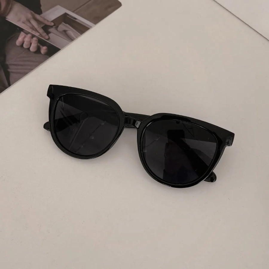 Oversized Round Sunglasses — винтажные солнцезащитные очки в стиле ретро-Y2K