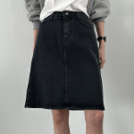 Денимовая юбка A-силуэта миди длины с высокой посадкой