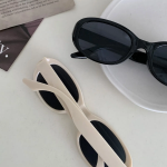Oval Vintage Sunglasses — винтажные овальные солнцезащитные очки в стиле Y2K