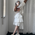 Хлопковая асимметричная многослойная юбка-клёш