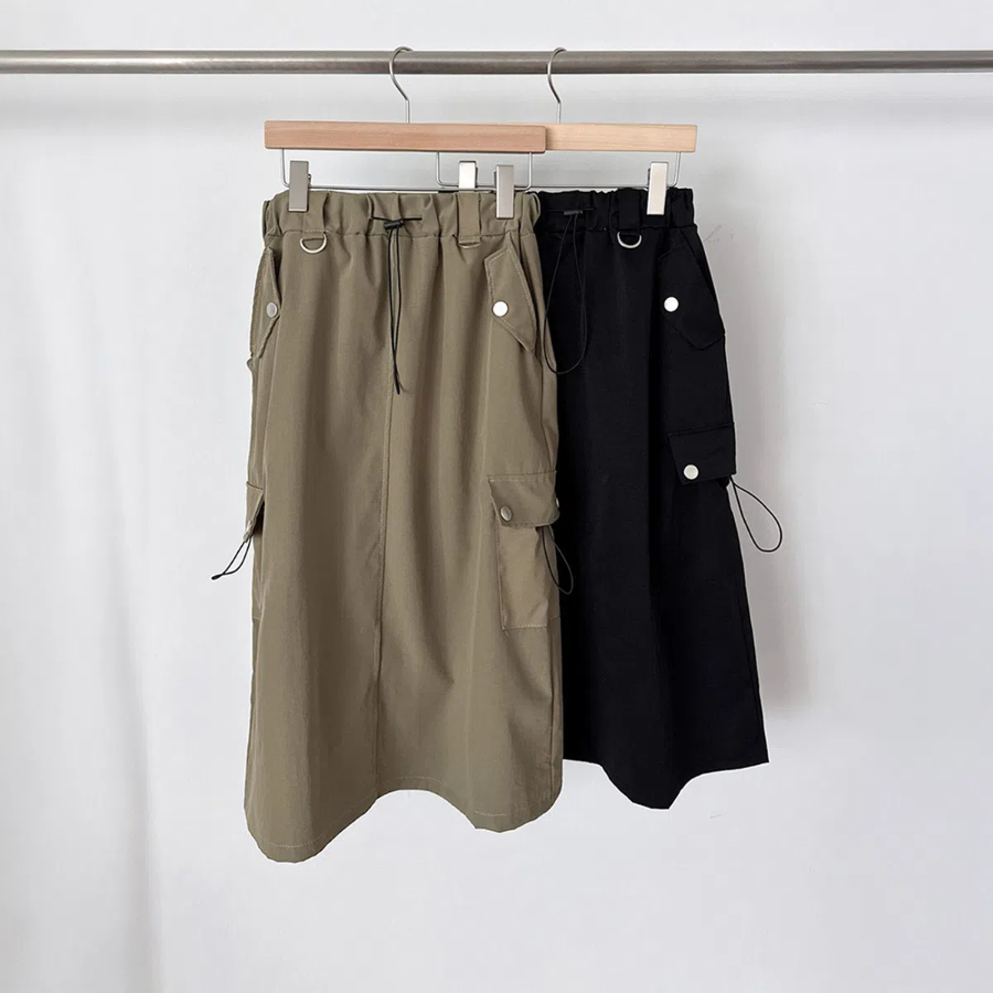 Карго-юбка из шуршащего материала со шнурком и резинкой на поясе