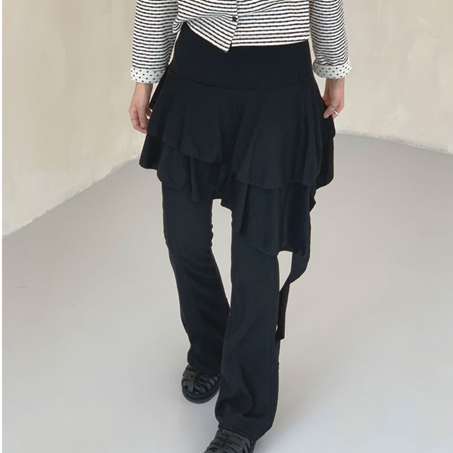 Асимметричная юбка с многослойными воланами и эластичным поясом